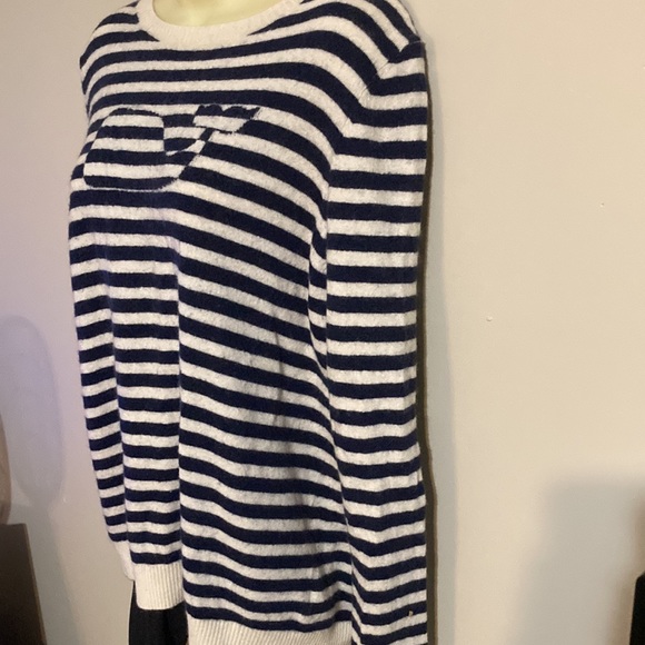 Vineyard Vine Top/Sweater Blue and White Stripes. NWOT. - Picture 3 of 7